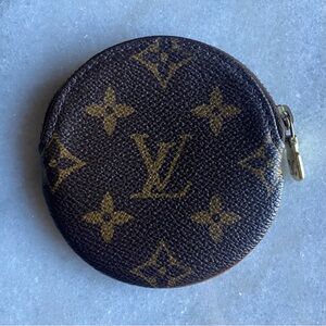 Louis Vuitton Round Monogram Zip Coin Purse Porte Monnaie